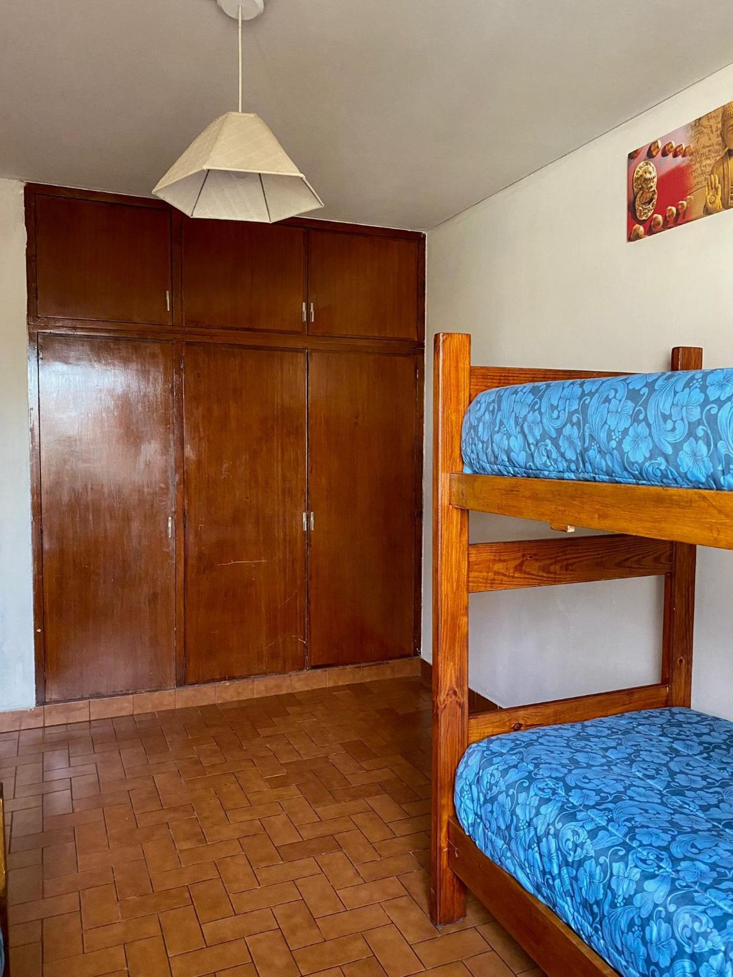 Hostal Open House *